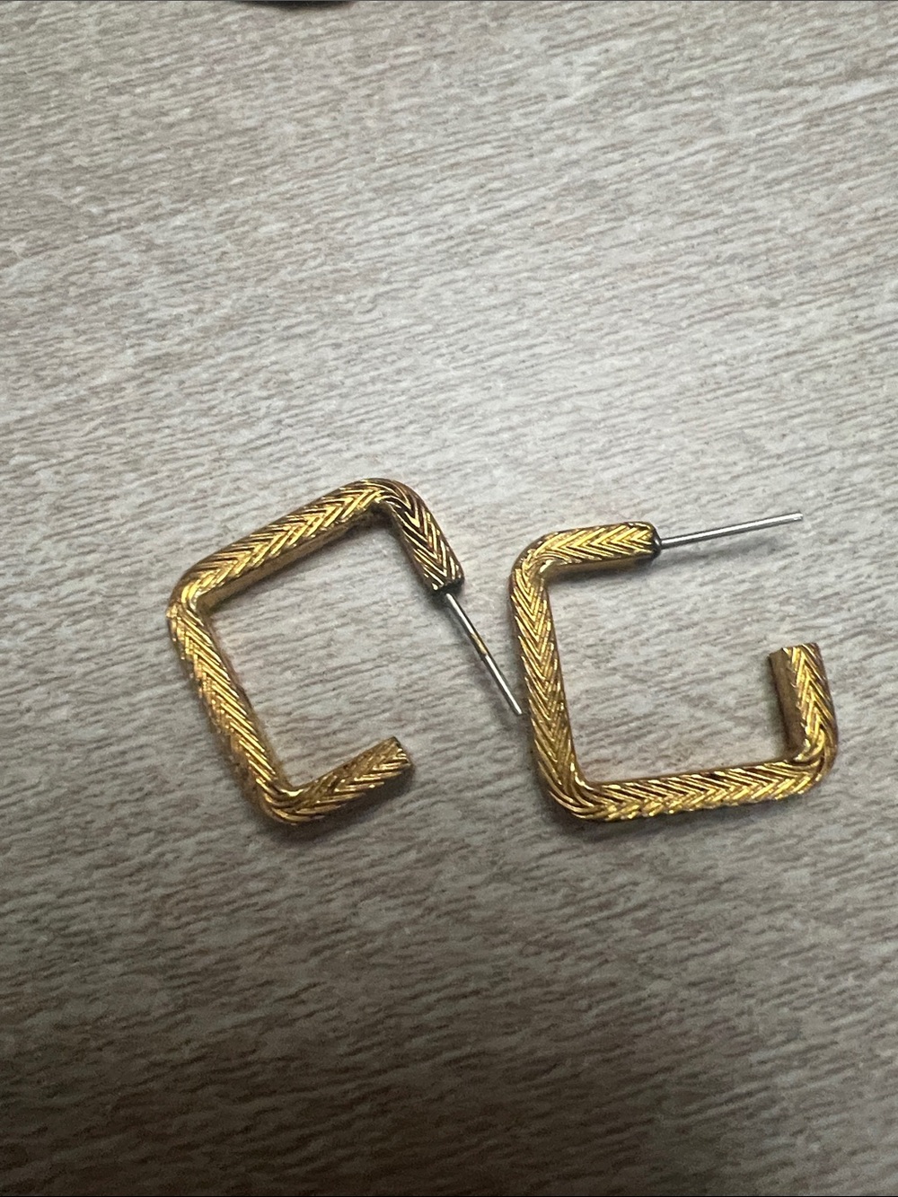 Gold-Tone Textured Square Hoop Earrings - Unbranded